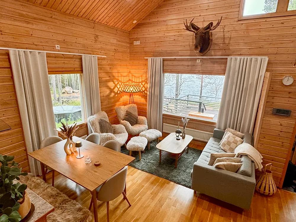 Cozy Arctic Lakeside Cottage, Pello